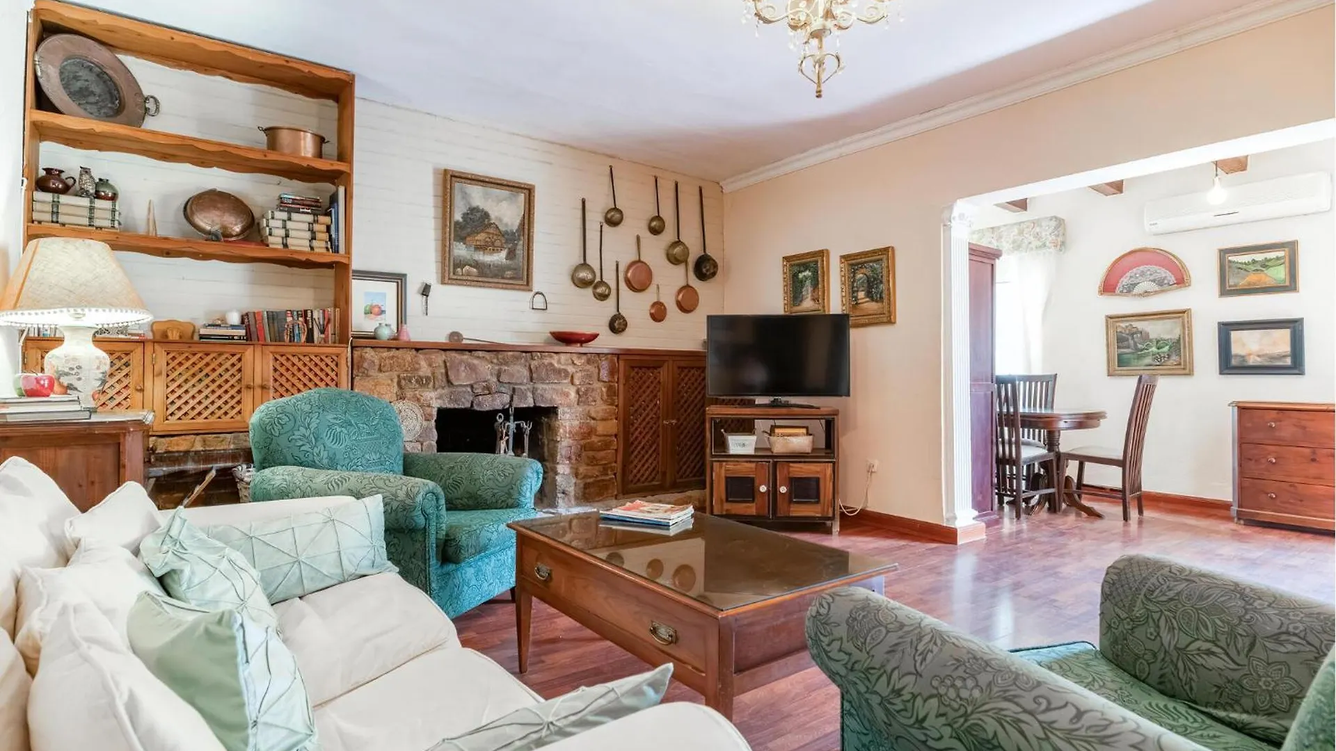 Gorgeous Home In Sevilla With Kitchen 0*, Seville Spain