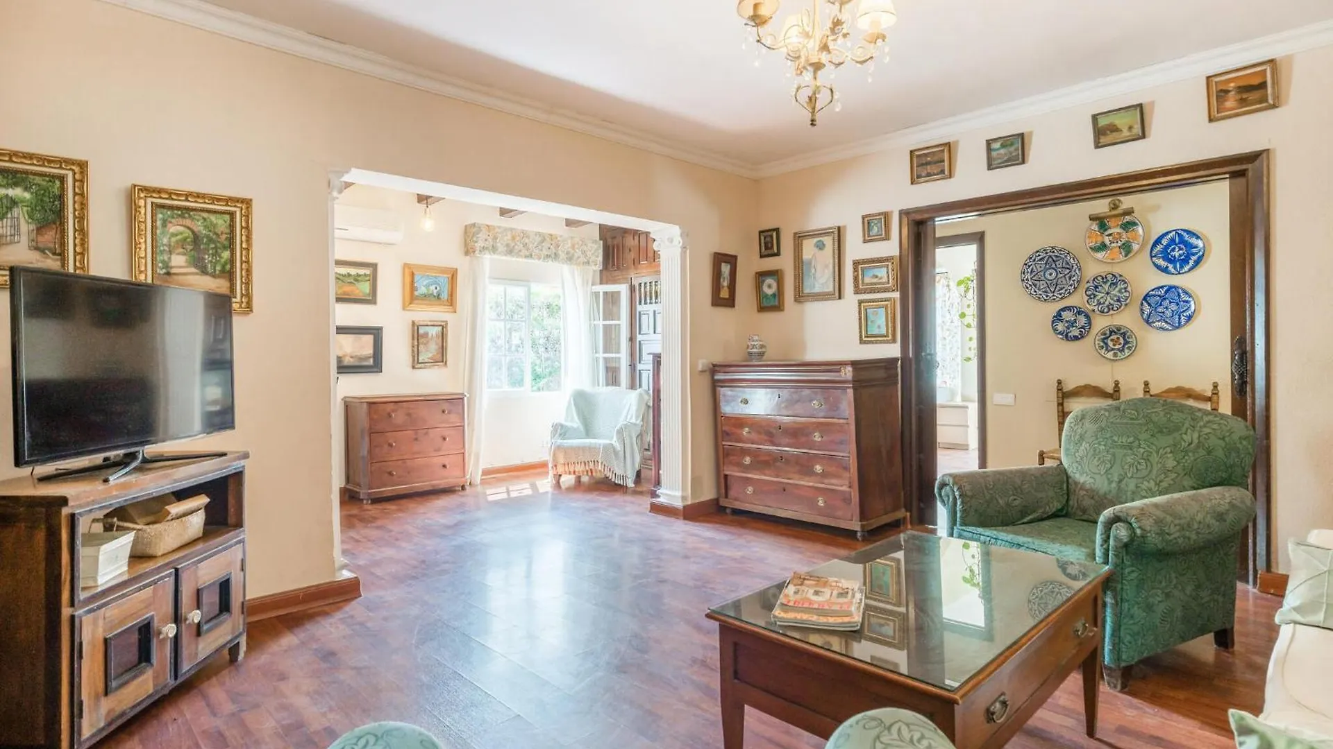 Gorgeous Home In Sevilla With Kitchen Holiday home Seville