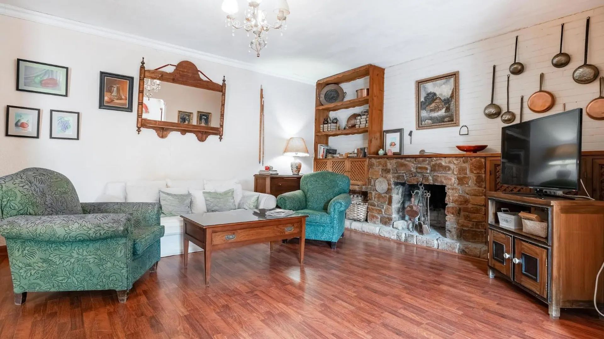 Gorgeous Home In Sevilla With Kitchen Seville